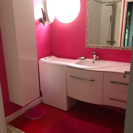 Bel Au Calme Vue Imprenable Parking Prive Gratuit アパート