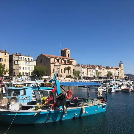 Bel Au Calme Vue Imprenable Parking Prive Gratuit アパート