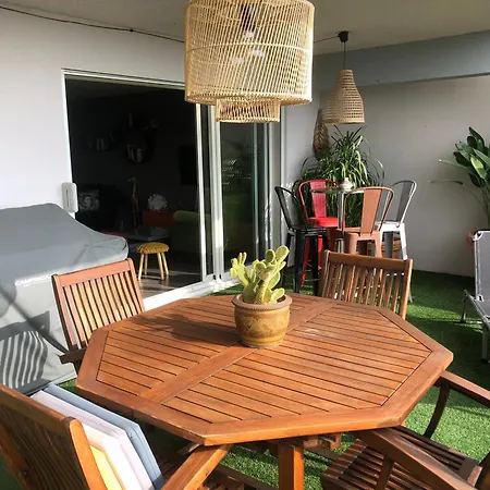 Bel Au Calme Vue Imprenable Parking Prive Gratuit アパート